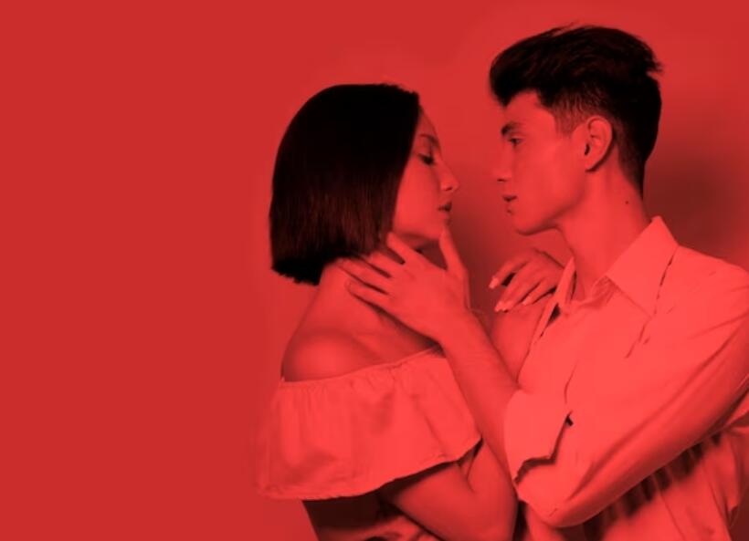 How to Start a Flirty Chat Without Being Pushy